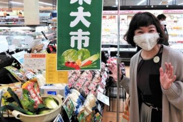 コープやまぐち全店の野菜売場でヤサイコトバの歌♫